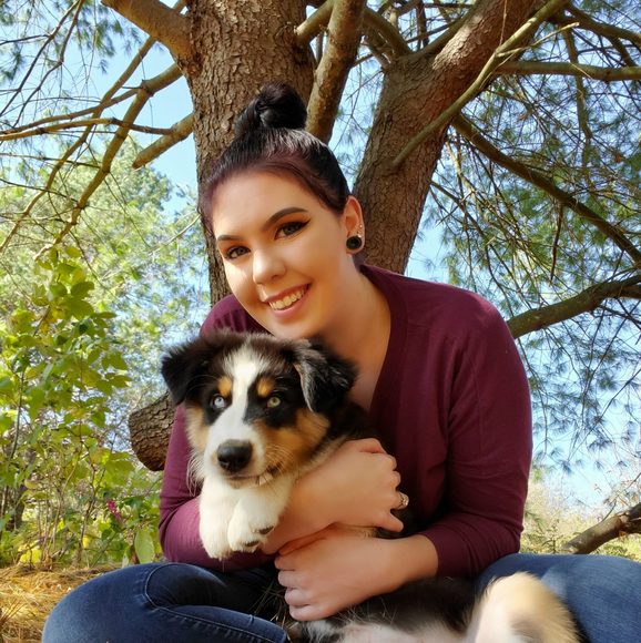 Meet your Posher, Emily - Picture 1 of 1